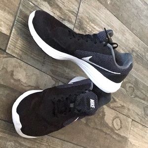 Men’s Nike 11W